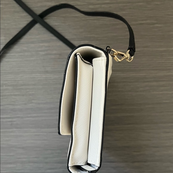 Kate Spade New York Laural Way Winni Crossbody Bag - Picture 5 of 8